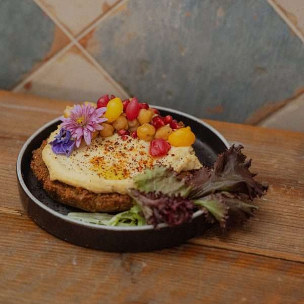 Falafel Steak with Hummus – Hummus & Habibis